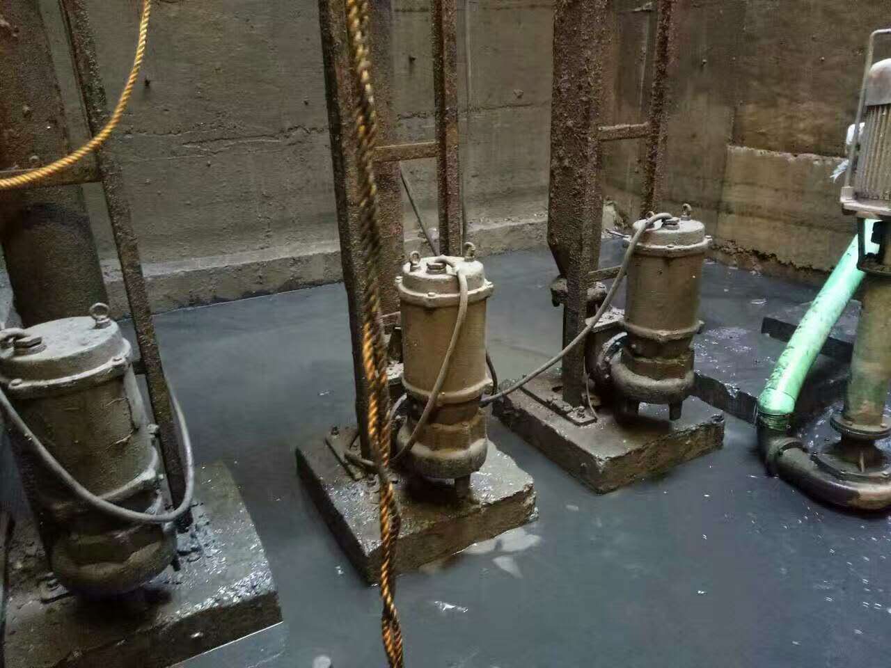 巴南污水池清理